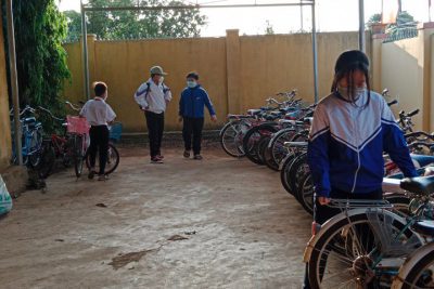 Học sinh quay lại trường sau thời gian dài nghỉ dịch Covid Học sinh quay lại trường sau thời gian dài nghỉ dịch Covid